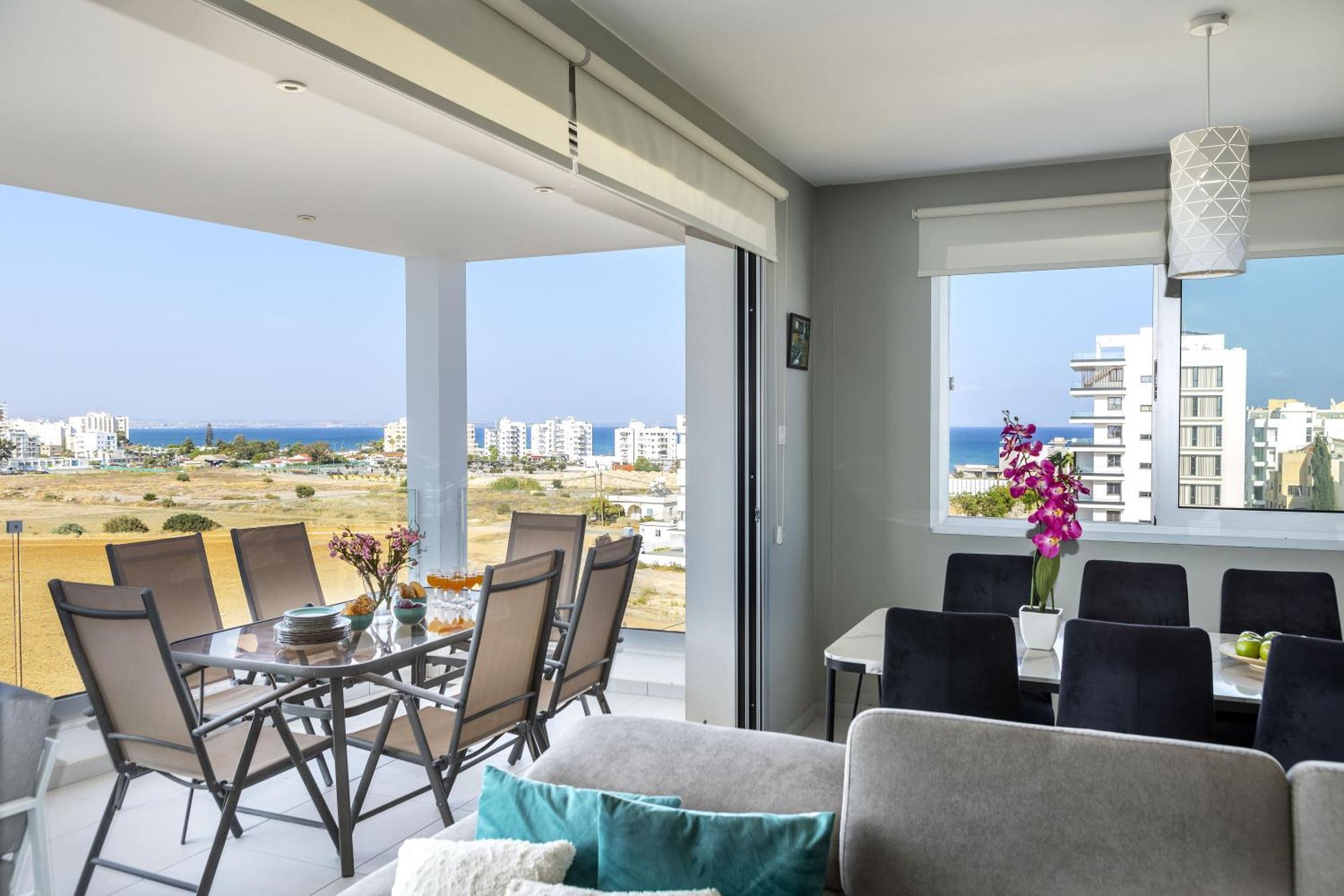 Majestic Sunset Salt Lake Views 300M From Beach Larnaca Exterior photo